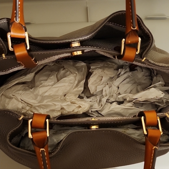 NBU Dooney And Bourke Barlow Satchel In Elephant - Picture 13 of 16